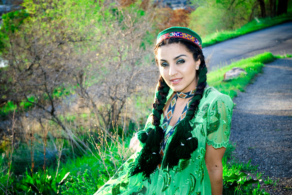 https://images.indiegogo.com/file_attachments/1337494/files/20150329212337-Nilufar2.jpg?1427689417
