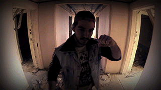 20150428113216-FIGHT3.gif
