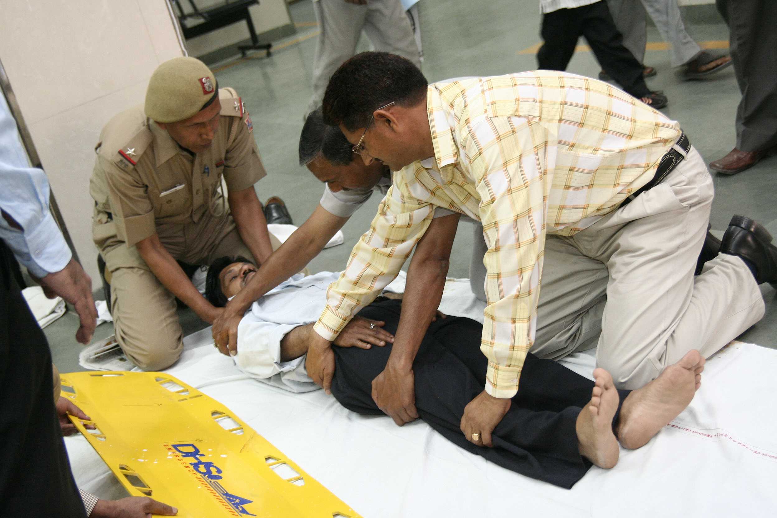 Saving road accident victims in India Indiegogo